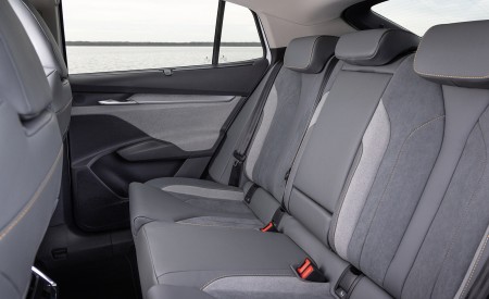 2022 Škoda ENYAQ Coupe iV (Color: Moon White) Interior Rear Seats Wallpapers 450x275 (75)