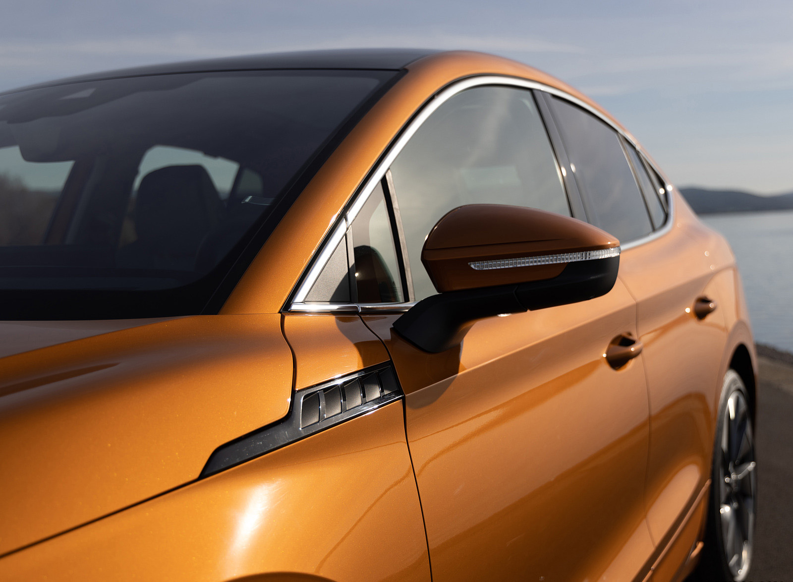 2022 Škoda ENYAQ Coupe iV (Color: Phoenix Orange) Mirror Wallpapers #157 of 173