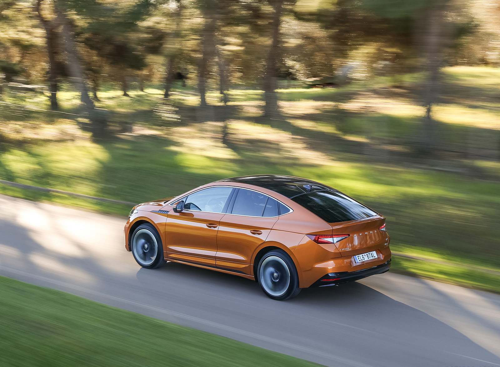 2022 Škoda ENYAQ Coupe iV (Color: Phoenix Orange) Rear Three-Quarter Wallpapers #82 of 173