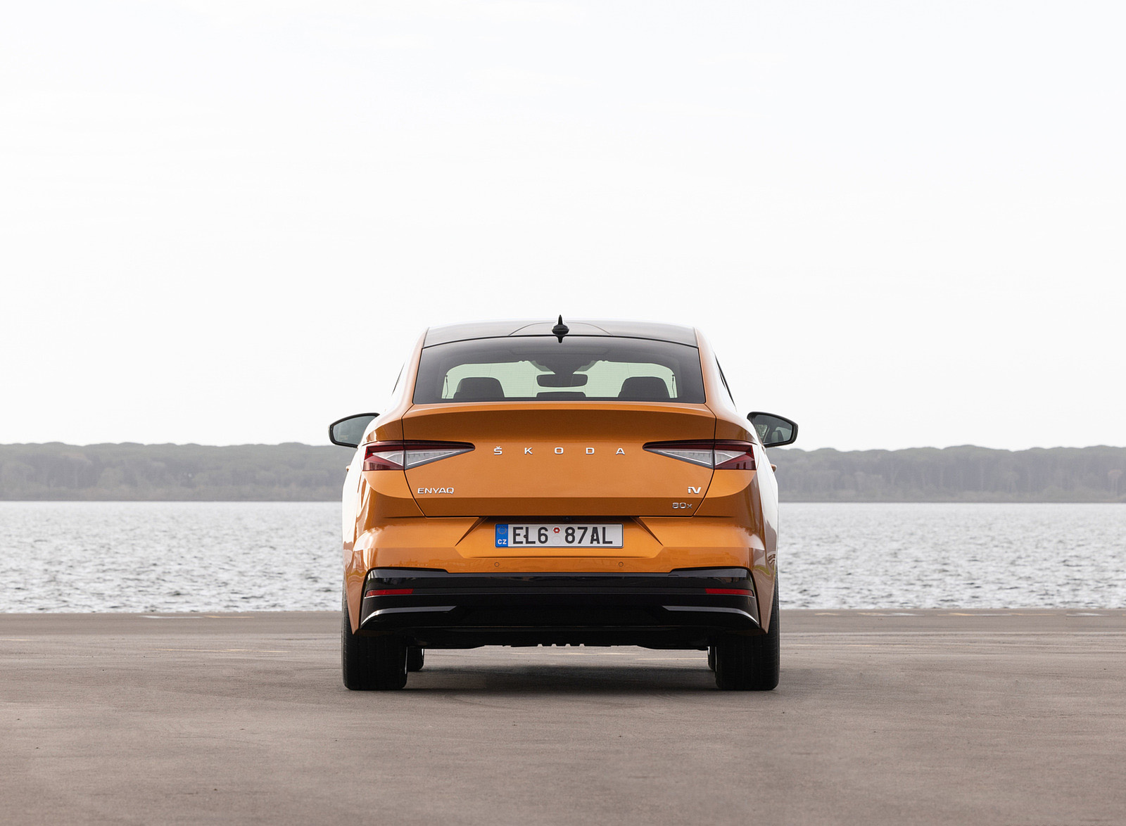 2022 Škoda ENYAQ Coupe iV (Color: Phoenix Orange) Rear Wallpapers #136 of 173