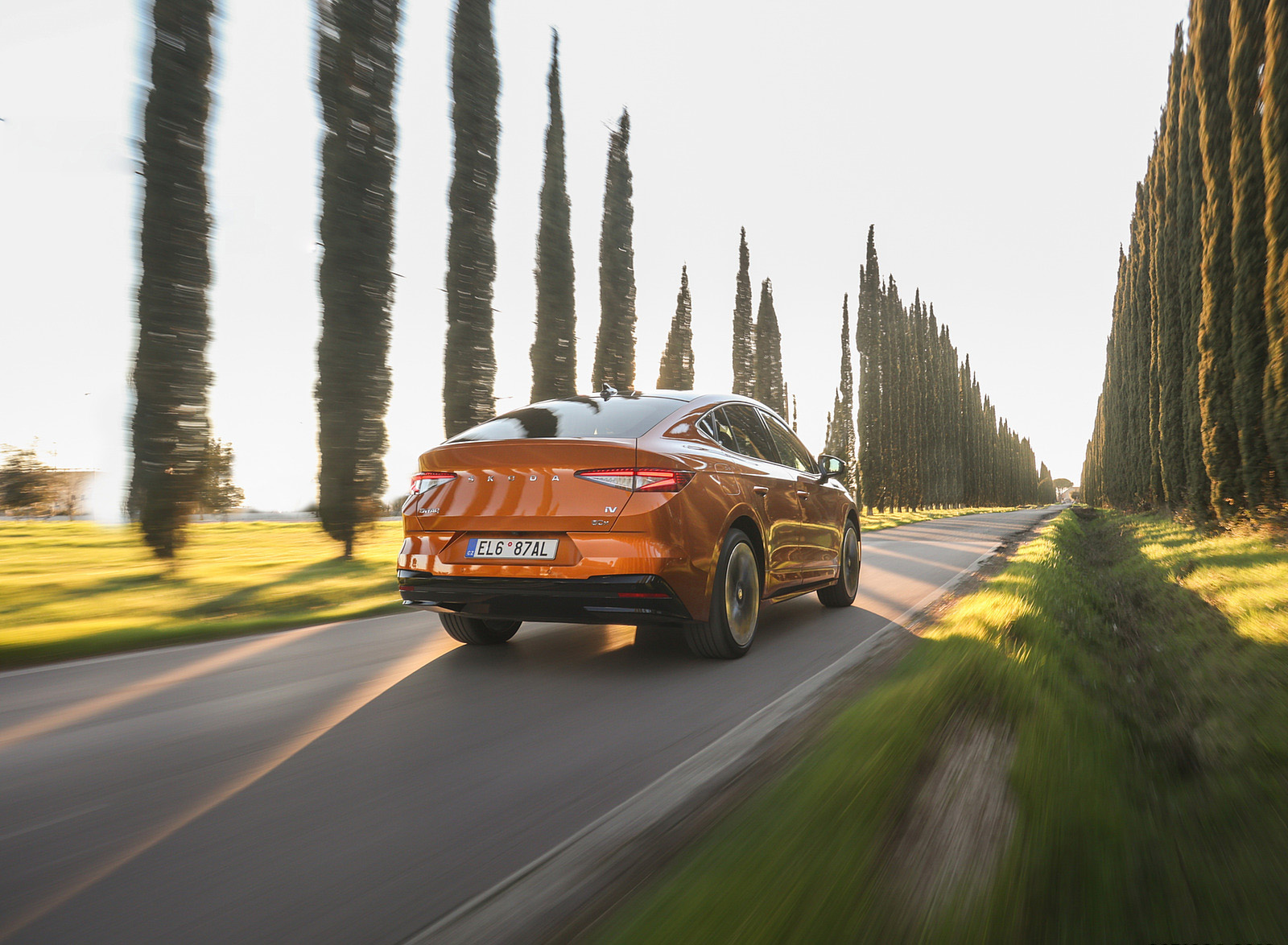 2022 Škoda ENYAQ Coupe iV (Color: Phoenix Orange) Rear Wallpapers #104 of 173