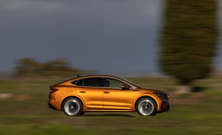 2022 Škoda ENYAQ Coupe iV (Color: Phoenix Orange) Side Wallpapers 450x275 (100)