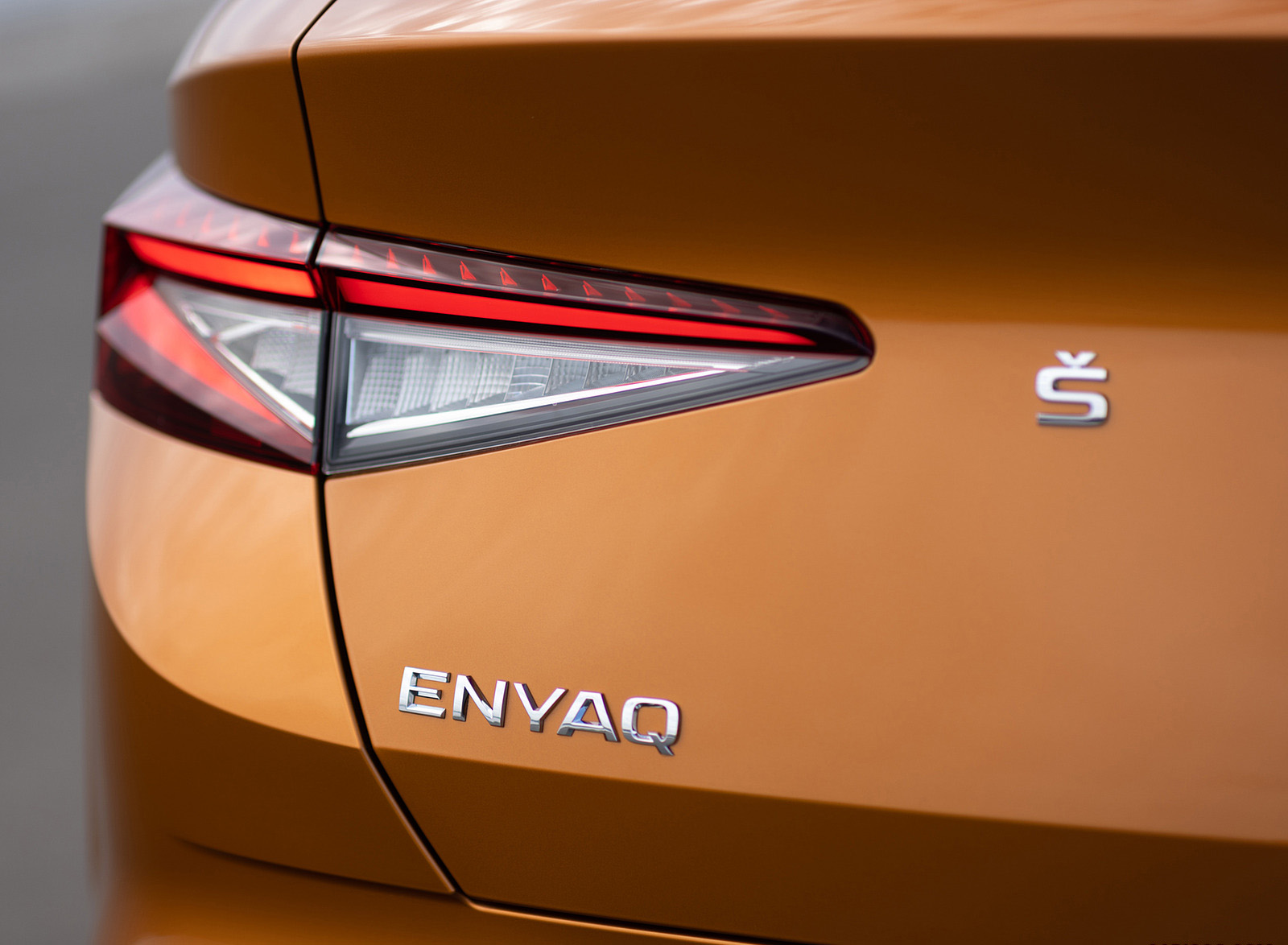 2022 Škoda ENYAQ Coupe iV (Color: Phoenix Orange) Tail Light Wallpapers #162 of 173