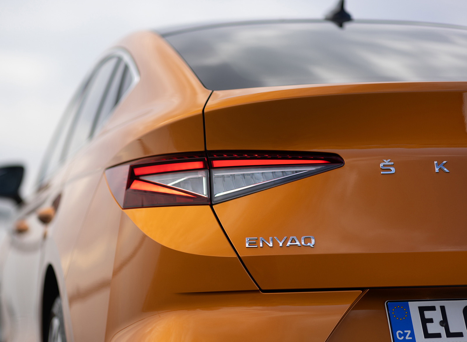 2022 Škoda ENYAQ Coupe iV (Color: Phoenix Orange) Tail Light Wallpapers #161 of 173