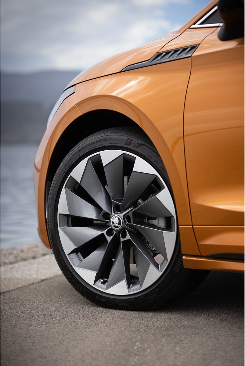 2022 Škoda ENYAQ Coupe iV (Color: Phoenix Orange) Wheel Wallpapers #154 of 173