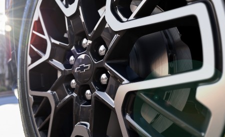 2023 Chevrolet Blazer RS Wheel Wallpapers 450x275 (8)
