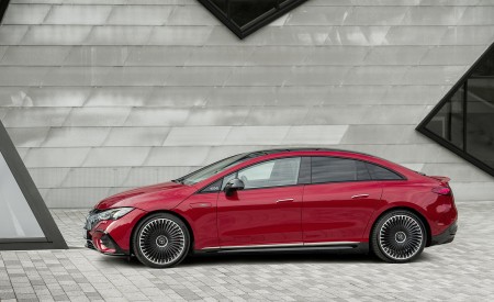 2023 Mercedes-AMG EQE 43 4MATIC (Color: MANUFAKTUR hyacinth red) Side Wallpapers 450x275 (24)