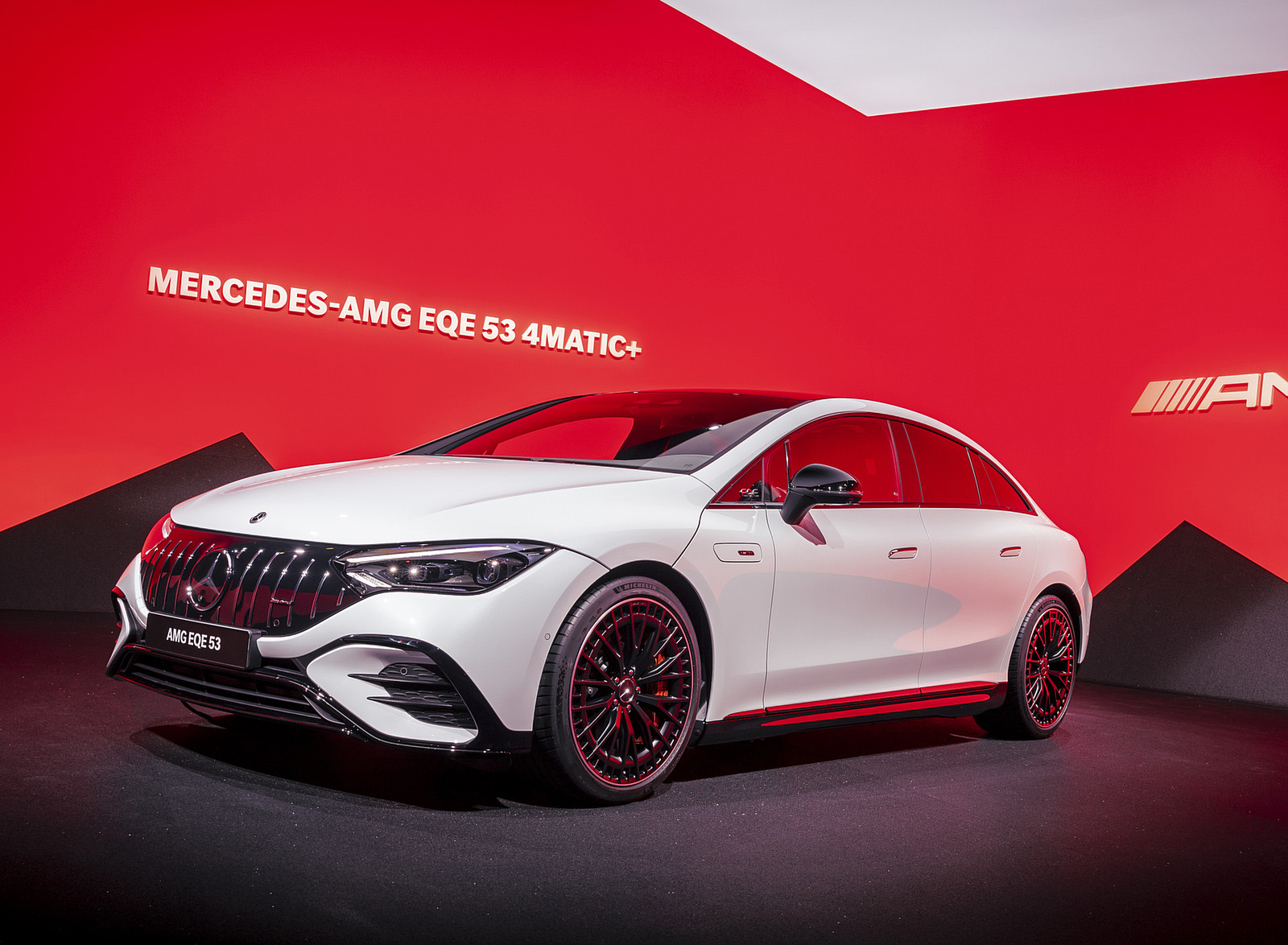 2023 Mercedes-AMG EQE 53 4MATIC+ (Color: Opalite White Bright) Front Three-Quarter Wallpapers #81 of 241