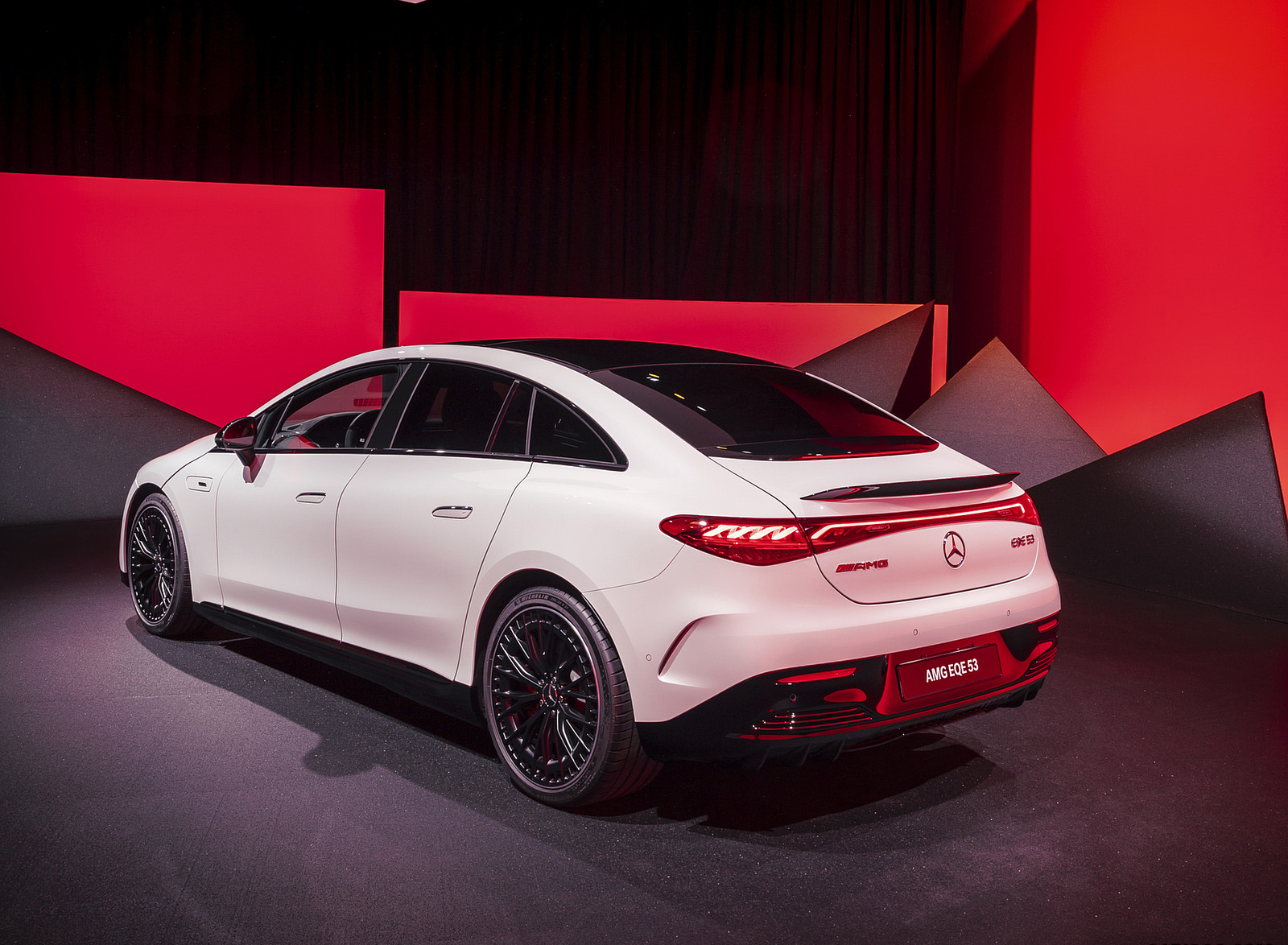 2023 Mercedes-AMG EQE 53 4MATIC+ (Color: Opalite White Bright) Rear Three-Quarter Wallpapers #84 of 241