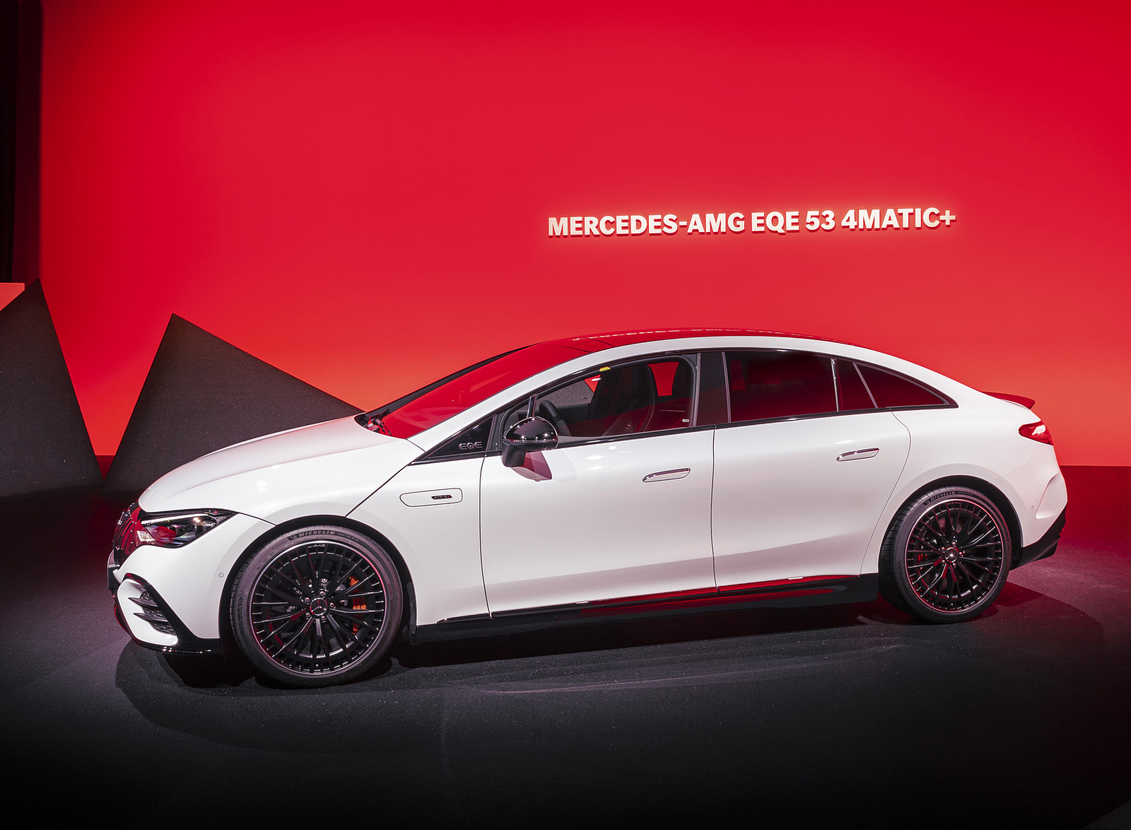 2023 Mercedes-AMG EQE 53 4MATIC+ (Color: Opalite White Bright) Side Wallpapers #75 of 241