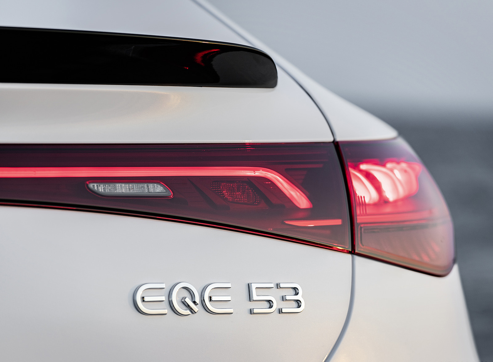 2023 Mercedes-AMG EQE 53 4MATIC+ (Color: Opalite White Bright) Tail Light Wallpapers #68 of 241
