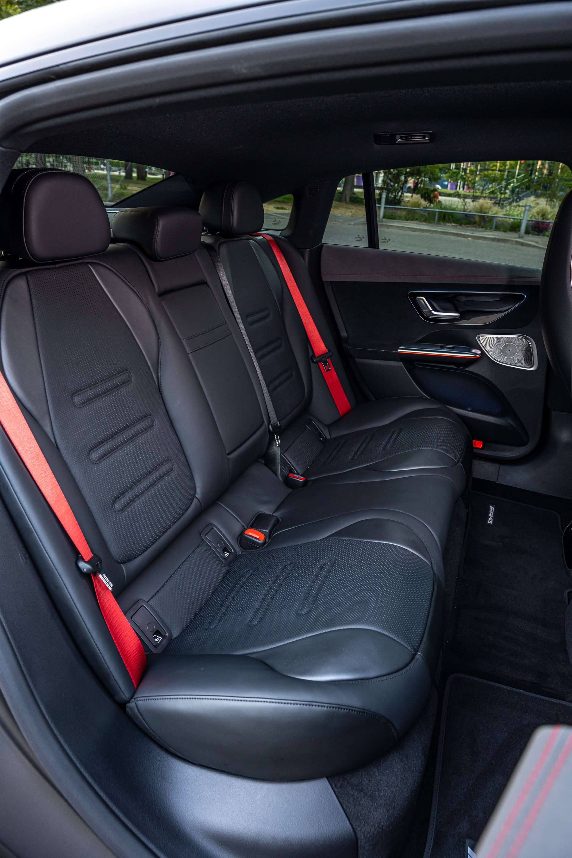 2023 Mercedes-AMG EQE 53 4MATIC+ (Color: MANUFAKTUR Graphite Grey Magno Matte) Interior Rear Seats Wallpapers #240 of 241