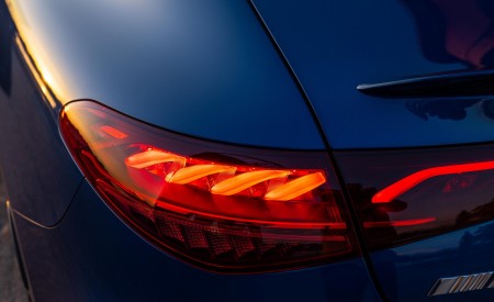 2023 Mercedes-AMG EQE 53 4MATIC+ (Color: Spectral Blue) Tail Light Wallpapers 450x275 (151)