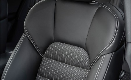 2023 Porsche Macan T (Color: Gentian Blue Metallic) Interior Front Seats Wallpapers 450x275 (213)