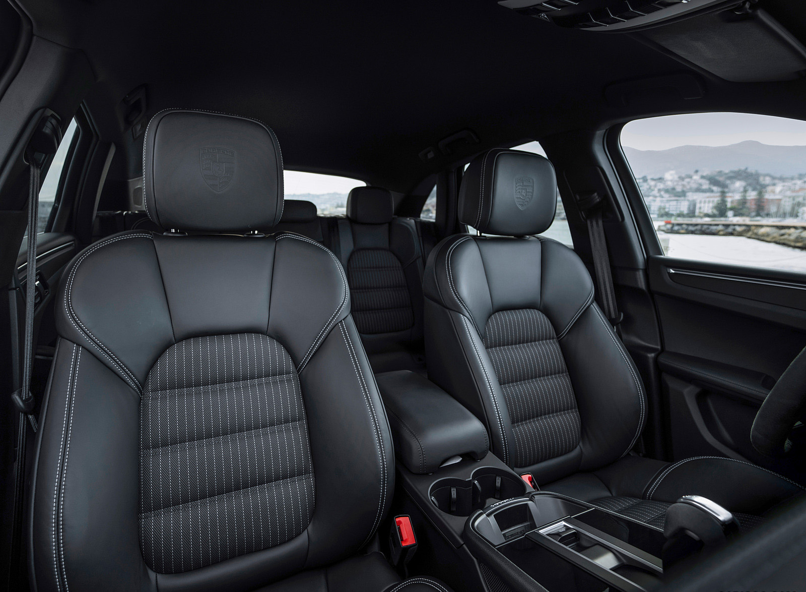 2023 Porsche Macan T (Color: Gentian Blue Metallic) Interior Front Seats Wallpapers #215 of 225