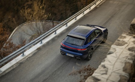 2023 Porsche Macan T (Color: Gentian Blue Metallic) Top Wallpapers  450x275 (177)