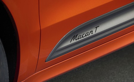 2023 Porsche Macan T (Color: Papaya Metallic) Detail Wallpapers 450x275 (140)