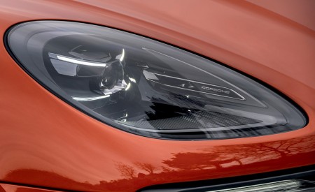 2023 Porsche Macan T (Color: Papaya Metallic) Headlight Wallpapers 450x275 (139)
