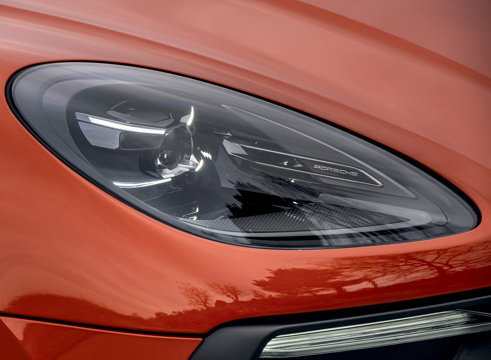 2023 Porsche Macan T (Color: Papaya Metallic) Headlight Wallpapers #139 of 225