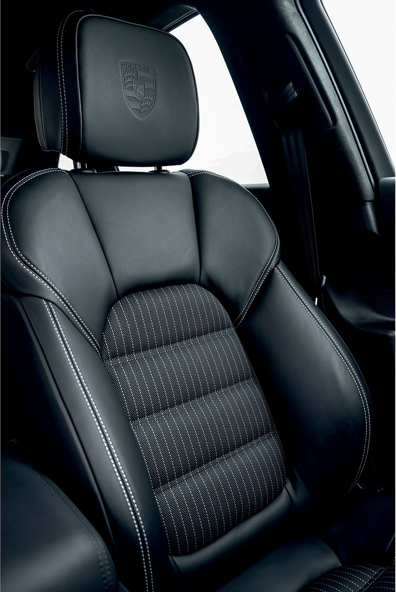 2023 Porsche Macan T (Color: Papaya Metallic) Interior Front Seats Wallpapers  #150 of 225
