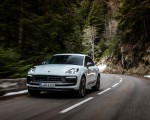 2023 Porsche Macan T (Color: Pure White) Front Wallpapers  150x120 (6)