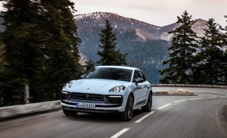 2023 Porsche Macan T (Color: Pure White) Front Wallpapers  450x275 (7)