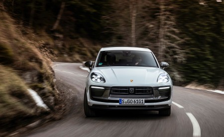 2023 Porsche Macan T (Color: Pure White) Front Wallpapers 450x275 (3)