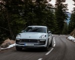 2023 Porsche Macan T (Color: Pure White) Front Wallpapers  150x120 (14)