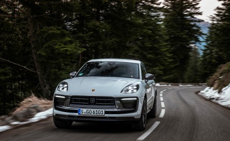 2023 Porsche Macan T (Color: Pure White) Front Wallpapers  450x275 (14)