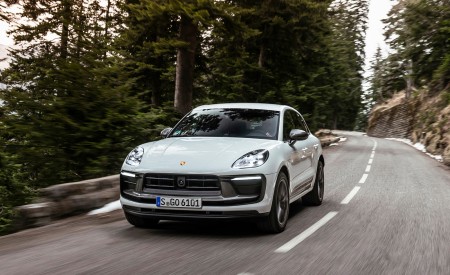 2023 Porsche Macan T (Color: Pure White) Front Wallpapers  450x275 (4)