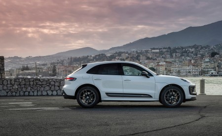 2023 Porsche Macan T (Color: Pure White) Side Wallpapers 450x275 (55)