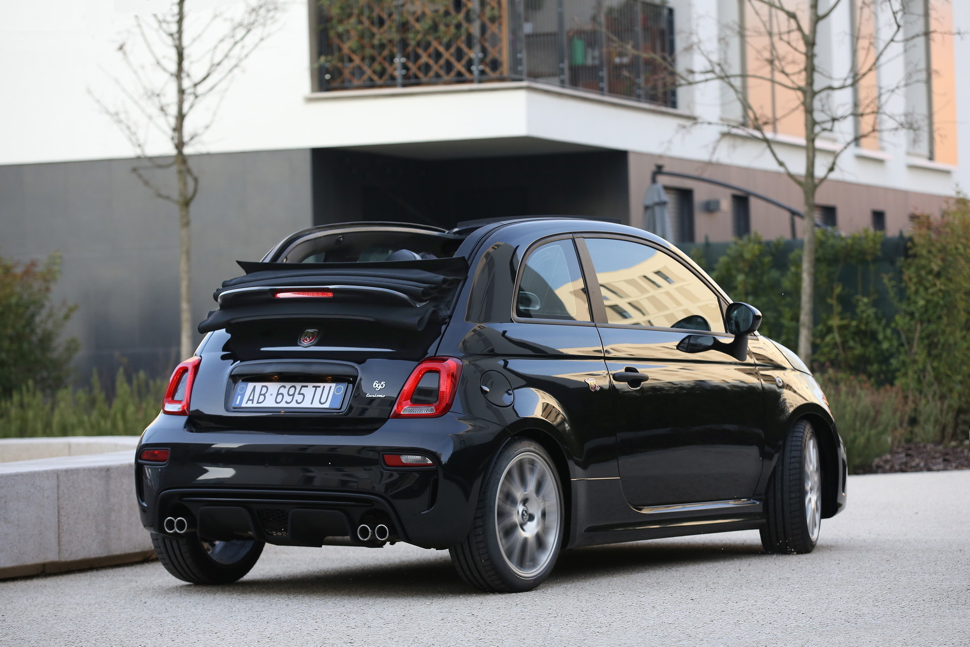 2022 Abarth 695 Turismo Rear Three-Quarter Wallpapers (6)