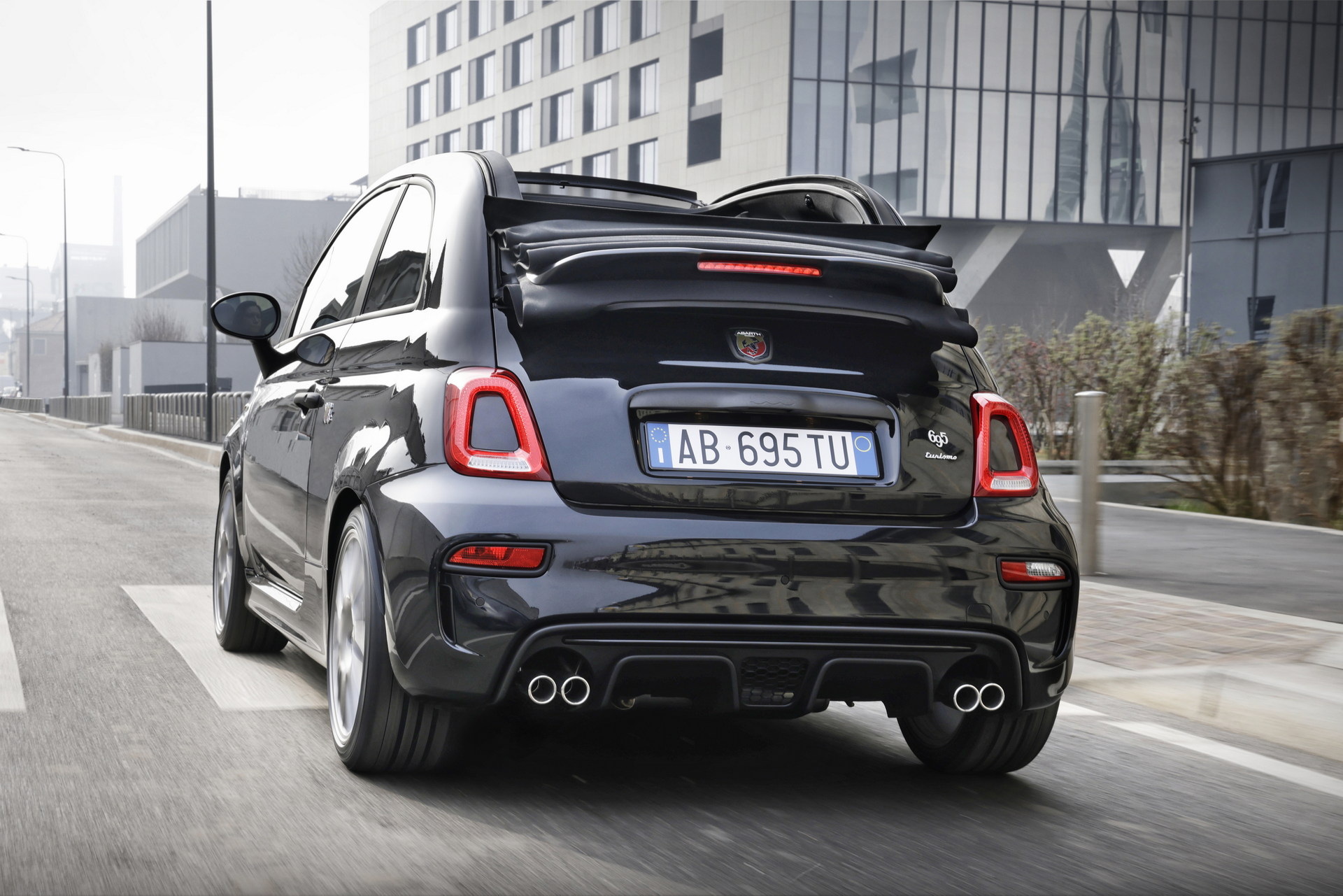 2022 Abarth 695 Turismo Rear Wallpapers (3)