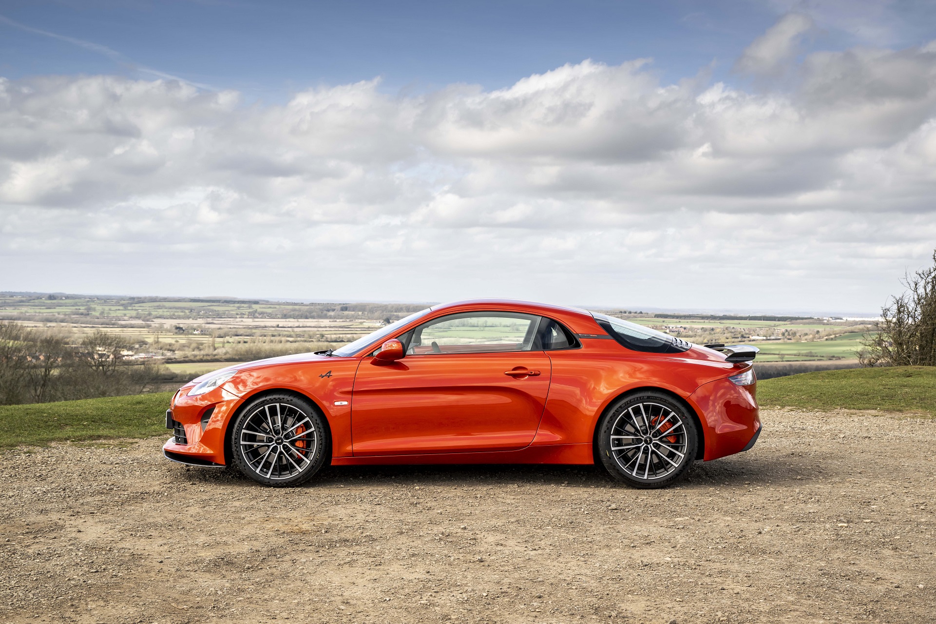 2022 Alpine A110 S (UK-Spec) Side Wallpapers  (7)