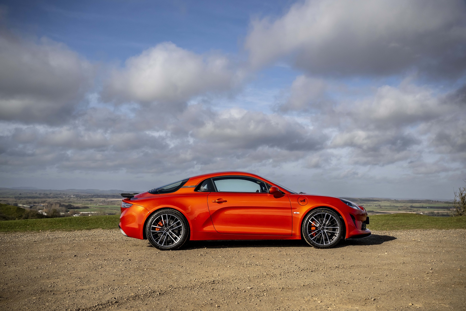 2022 Alpine A110 S (UK-Spec) Side Wallpapers (8)