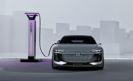 2022 Audi A6 Avant e-tron Concept (Color: Neptune Valley) Charging Wallpapers 450x275 (39)