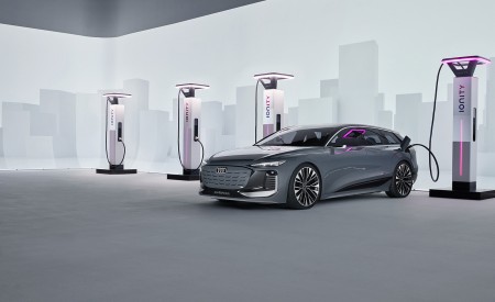 2022 Audi A6 Avant e-tron Concept (Color: Neptune Valley) Charging Wallpapers 450x275 (36)