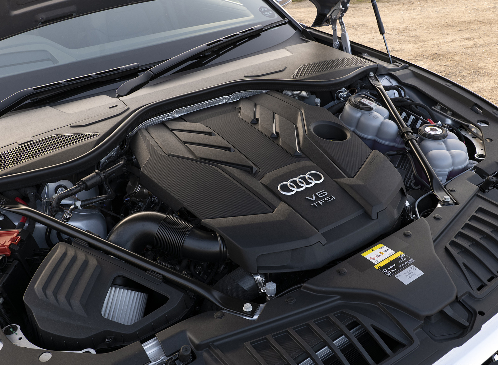 2022 Audi A8 L 60 TFSI e (UK-Spec; Plug-In Hybrid) Engine Wallpapers #37 of 64