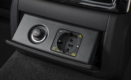 2022 Audi A8 L 60 TFSI e (UK-Spec; Plug-In Hybrid) Interior Detail Wallpapers 450x275 (61)