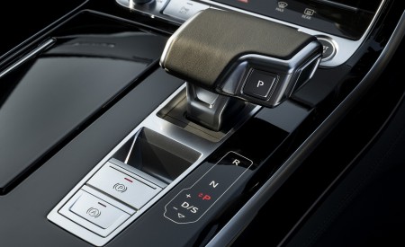 2022 Audi A8 L 60 TFSI e (UK-Spec; Plug-In Hybrid) Interior Detail Wallpapers 450x275 (58)