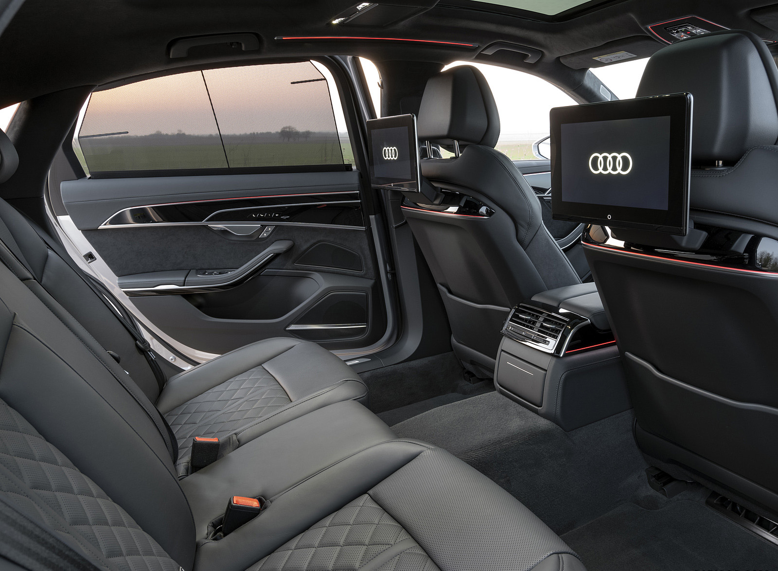 2022 Audi A8 L 60 TFSI e (UK-Spec; Plug-In Hybrid) Interior Rear Seats Wallpapers #60 of 64
