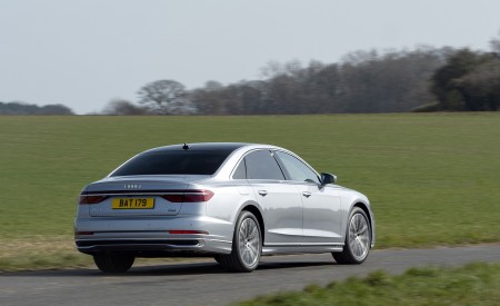 2022 Audi A8 L 60 TFSI e (UK-Spec; Plug-In Hybrid) Rear Three-Quarter Wallpapers 450x275 (6)