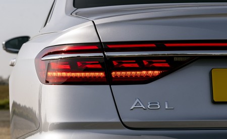 2022 Audi A8 L 60 TFSI e (UK-Spec; Plug-In Hybrid) Tail Light Wallpapers 450x275 (33)