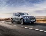 2022 BMW 2 Series 220i Active Tourer (UK-Spec) Front Three-Quarter Wallpapers 150x120 (44)