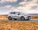 2022 BMW 2 Series 220i Active Tourer (UK-Spec) Front Three-Quarter Wallpapers 150x120 (54)