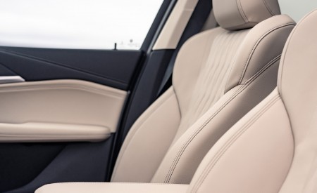 2022 BMW 2 Series 220i Active Tourer (UK-Spec) Interior Front Seats Wallpapers 450x275 (79)