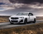 2022 BMW 2 Series 220i Coupé (UK-Spec) Front Three-Quarter Wallpapers 150x120