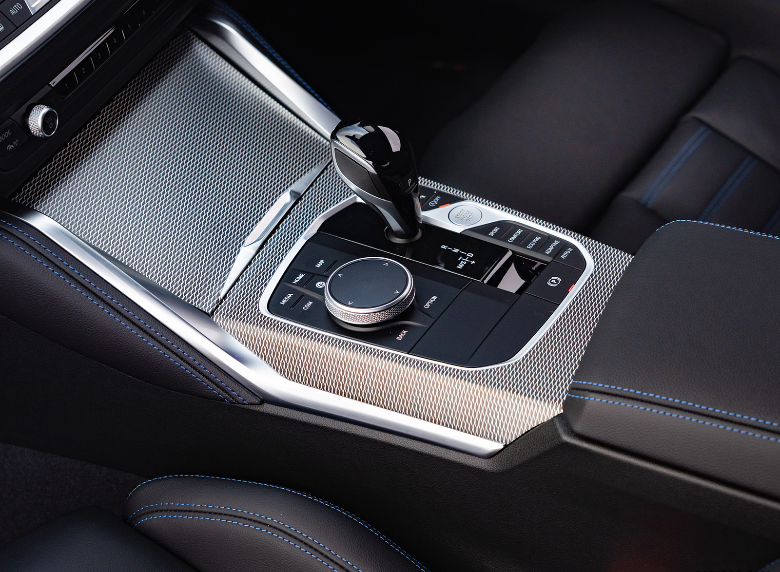 2022 BMW 2 Series 220i Coupé (UK-Spec) Interior Detail Wallpapers #75 of 80