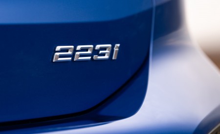 2022 BMW 2 Series 223i Active Tourer (UK-Spec) Badge Wallpapers 450x275 (23)