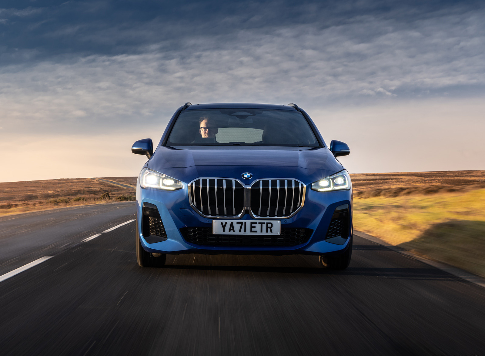 2022 BMW 2 Series 223i Active Tourer (UK-Spec) Front Wallpapers (9)